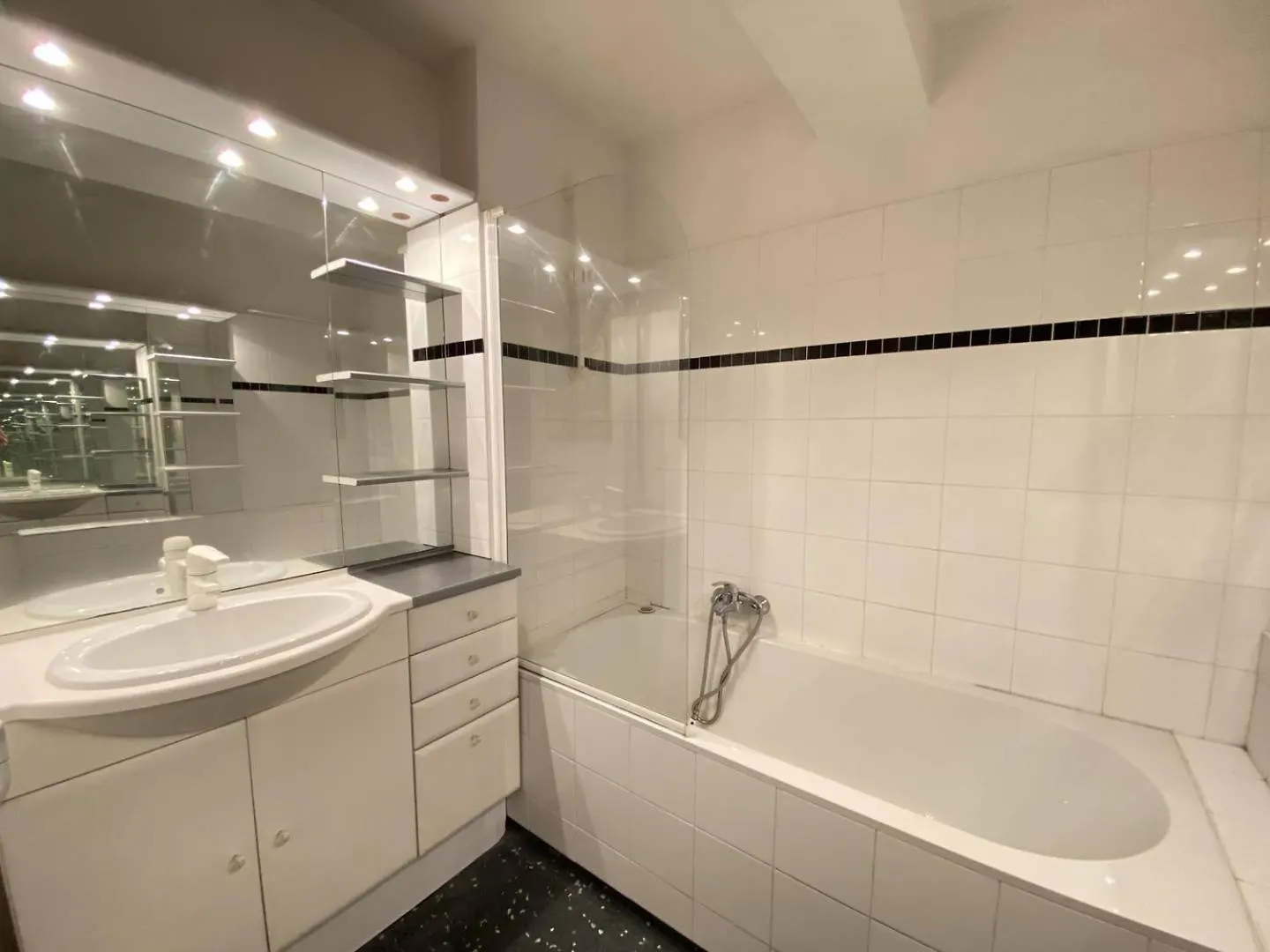 Cannes Proche Croisette - Appartement 3 Pieces Vue Mer Terrasse Helv7